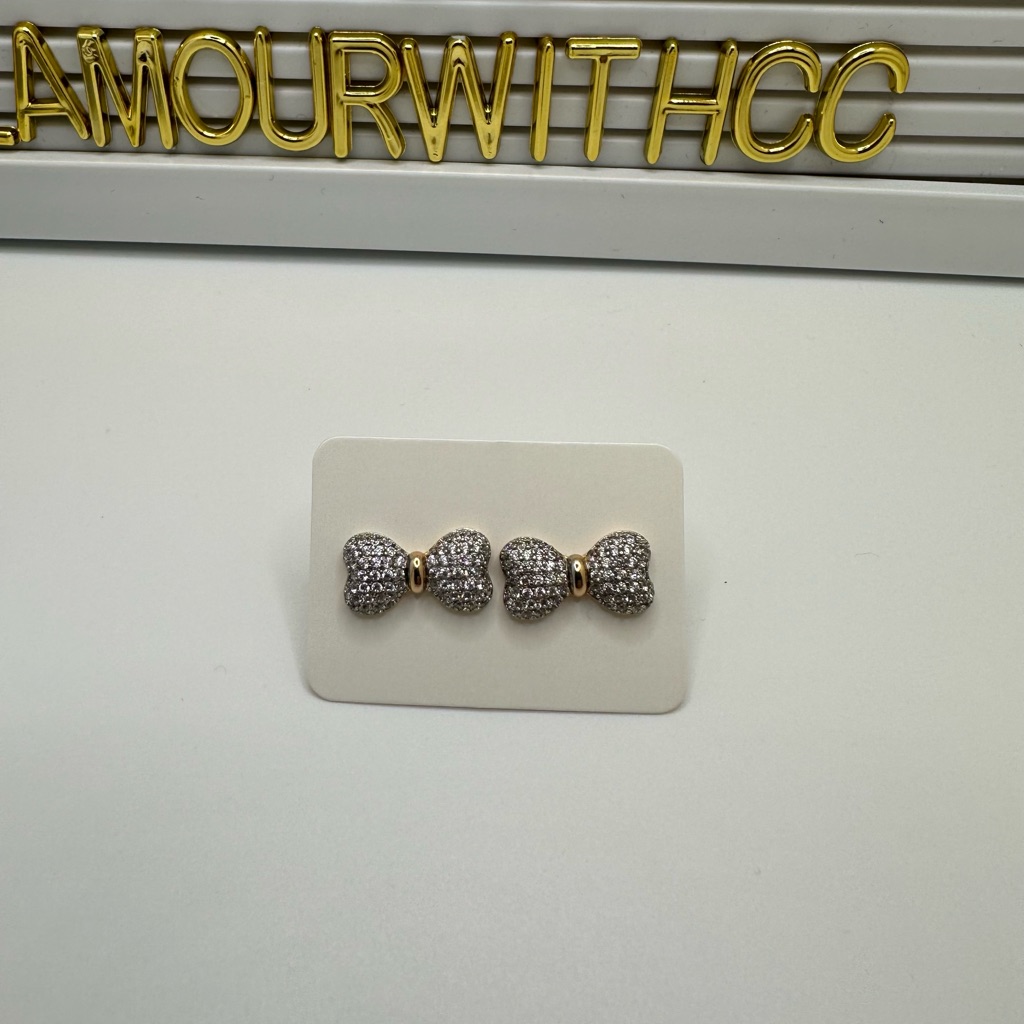 Bow Studs
